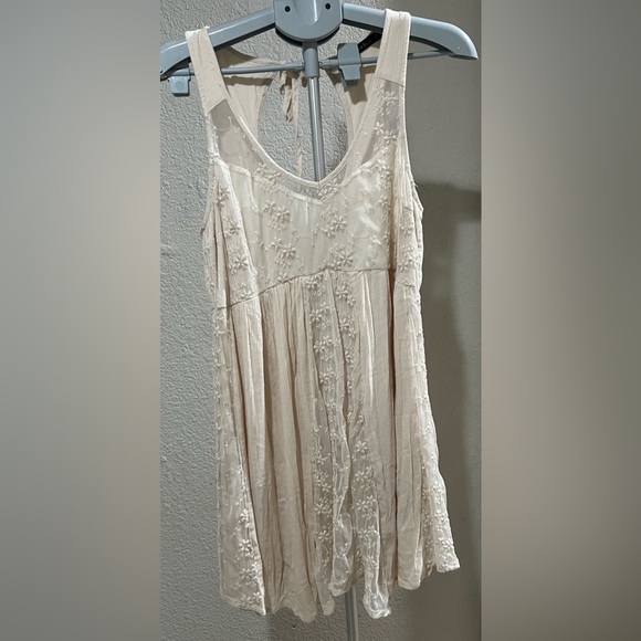 Abercrombie & Fitch Dresses & Skirts - Abercrombie & Fitch Cream Garment